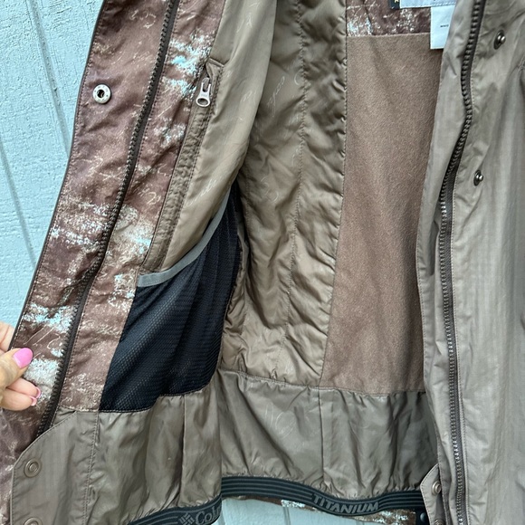 Columbia Titanium Jacket - Picture 8 of 13